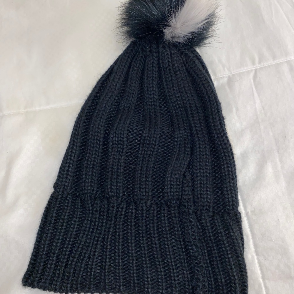 Winter hat - Picture 2 of 2